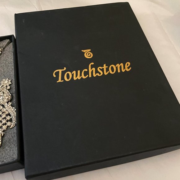 Touchstone Indian Bollywood Crystal Necklace Earrings Set - Picture 16 of 17